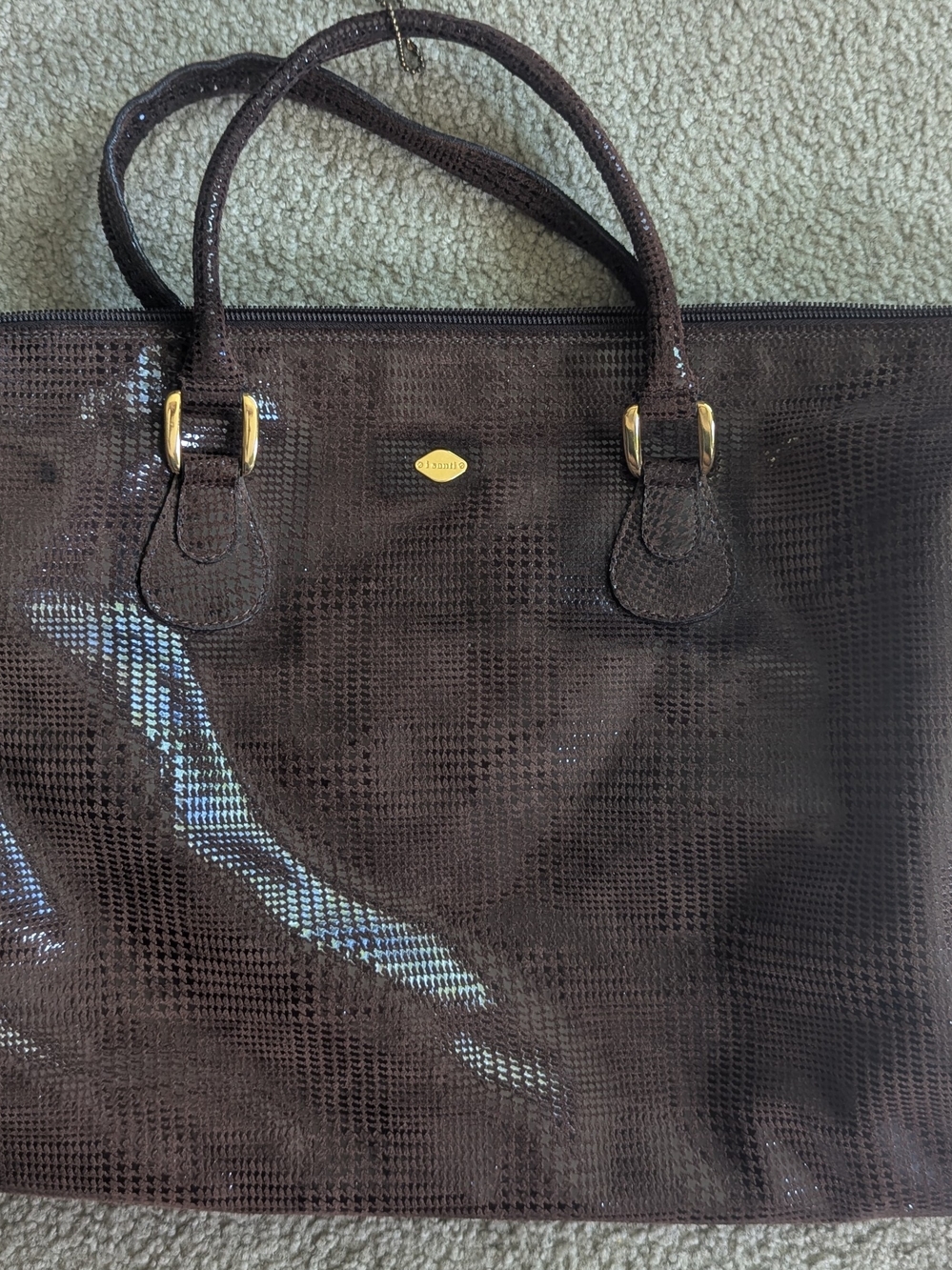 🌟SALE🌟👠Brown Faux Lizard Tote with Gold Accents
